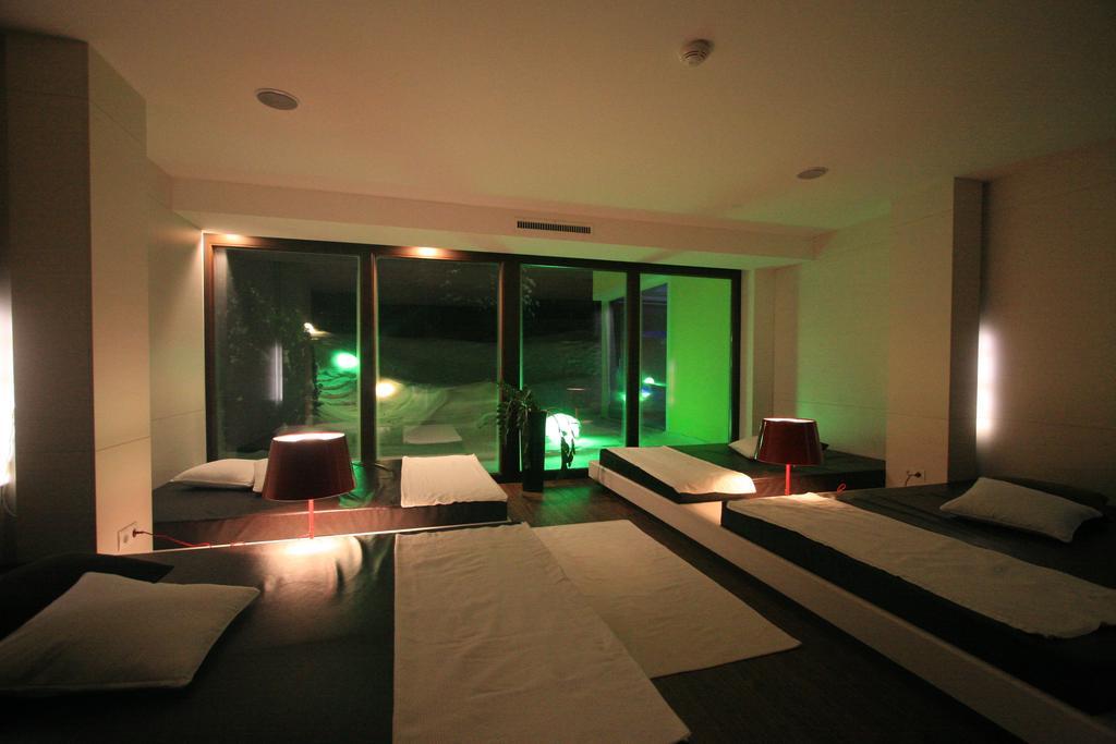 Hotel Bergwelt Langenfeld Bagian luar foto