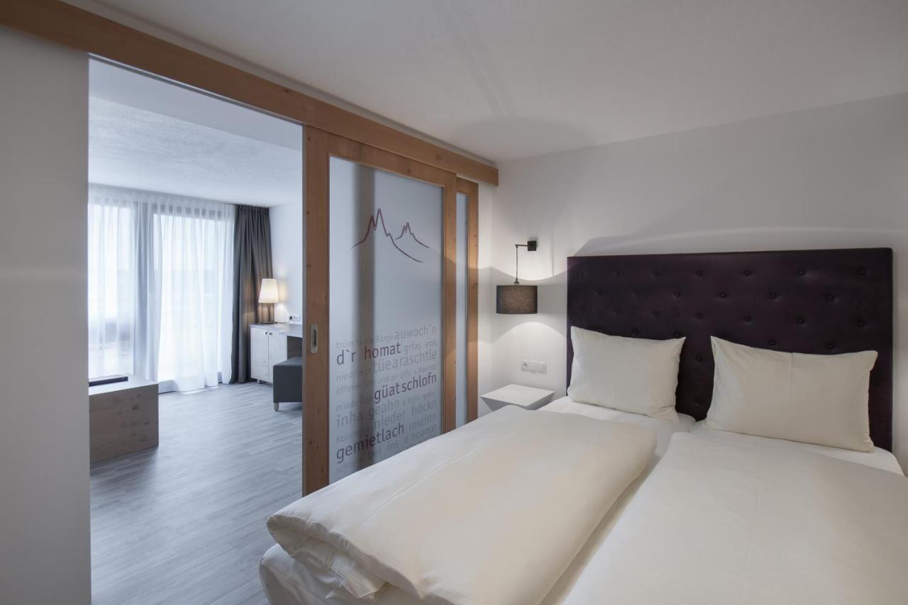 Hotel Bergwelt Langenfeld Ruang foto